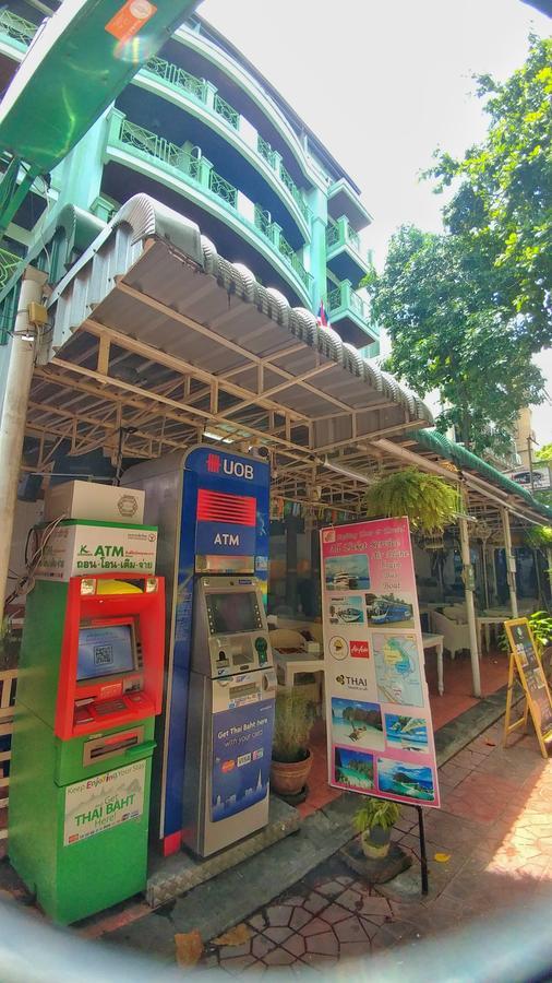 Four Sons Village Bangkok Exterior foto